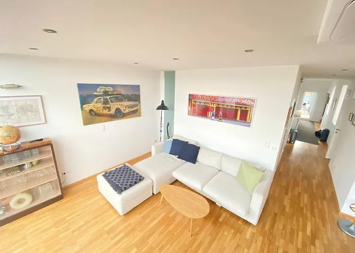 360 View Loft 3 *